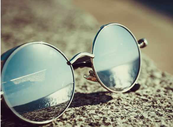 mirroring on sunglasses